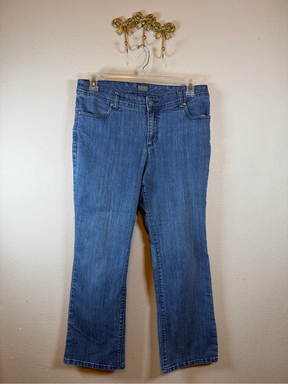 Chico's Boot-Cut Jeans in Medium Blue. Cotton Blend. Size 10 Chico’s 1.5